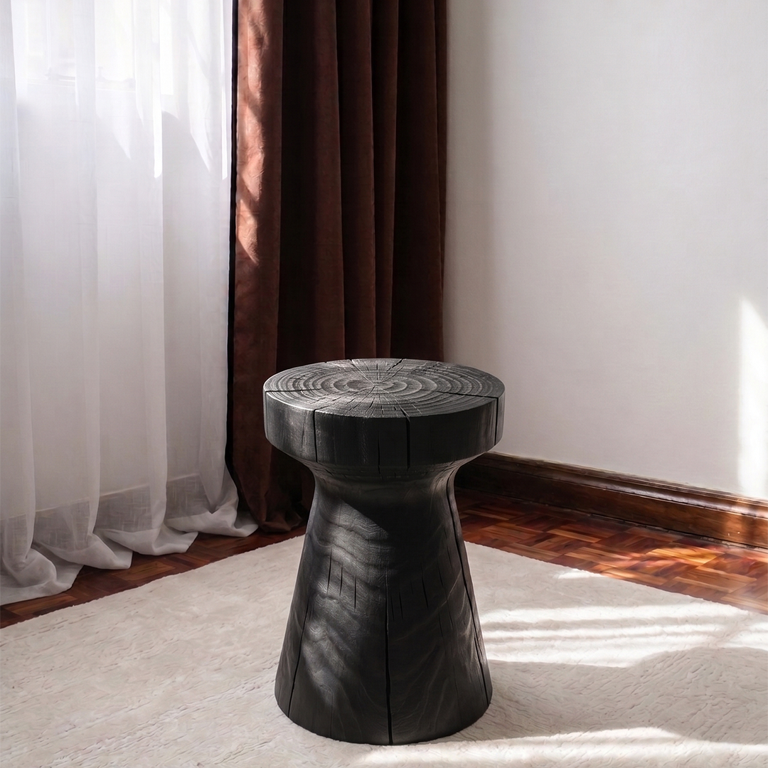 Ashen Stool 001