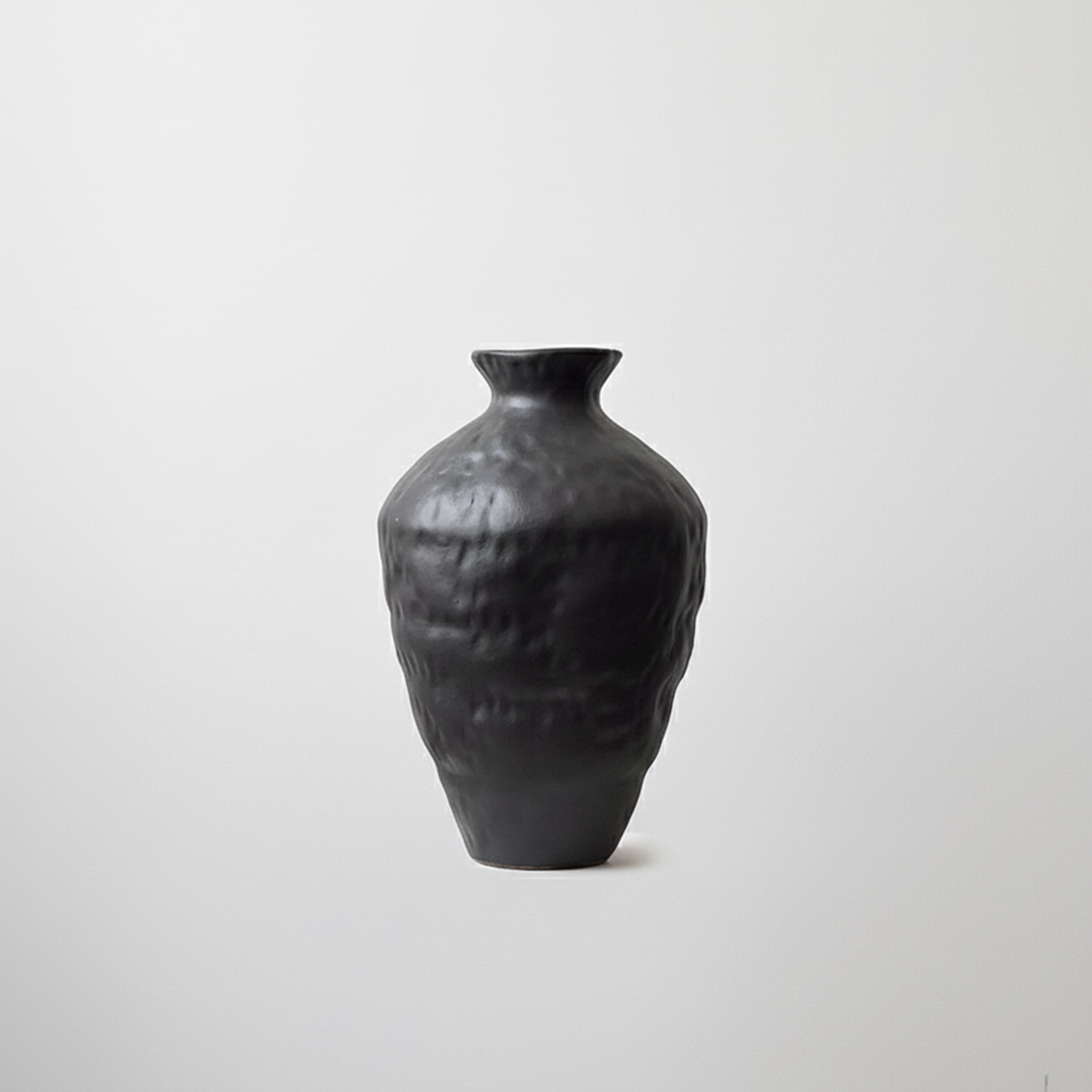 Earthena 1 Vase – Black