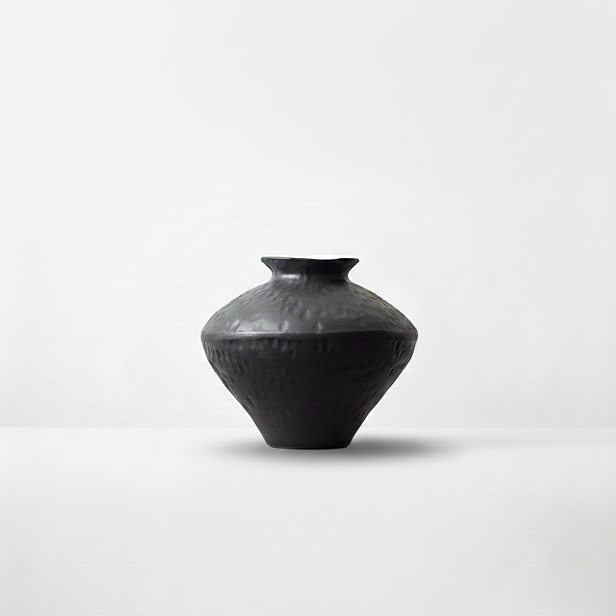 Earthena 2 Vase – Black